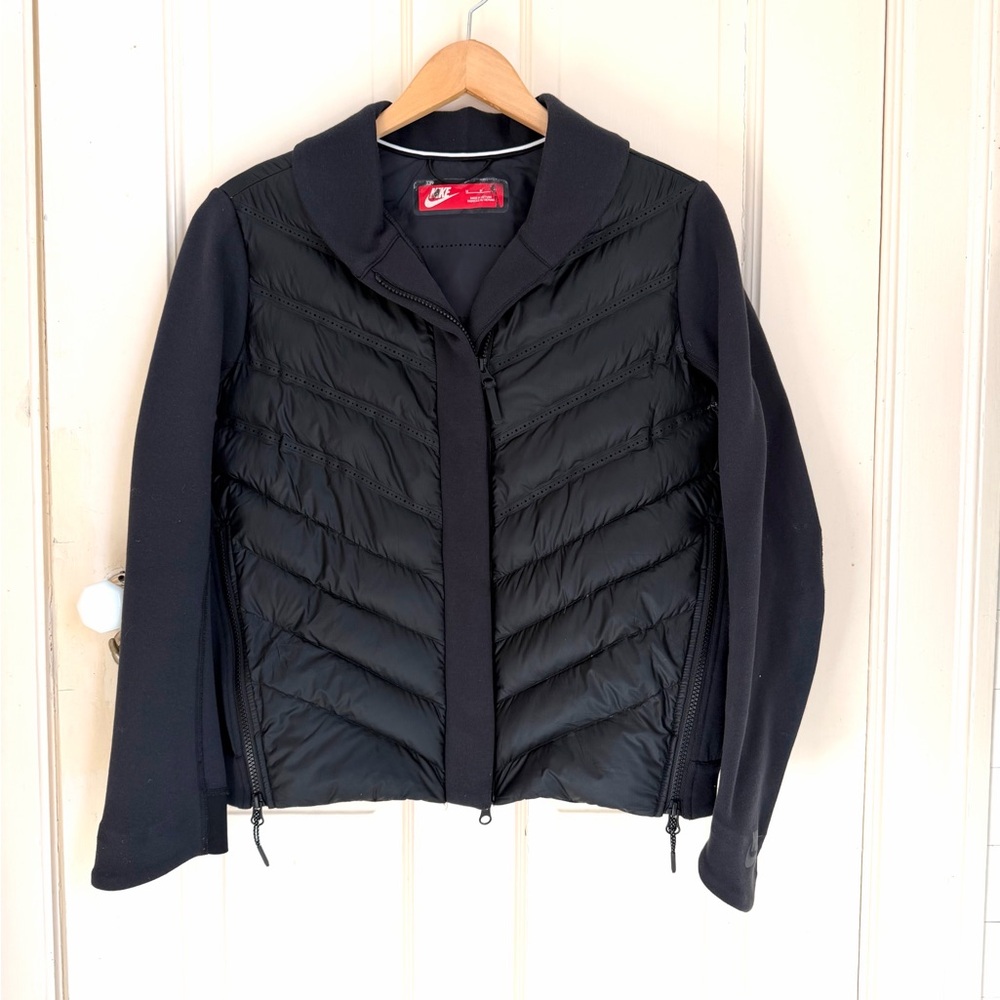 Nike Quilted Women's Long Sleeve Black Running Shell Size M (Black)